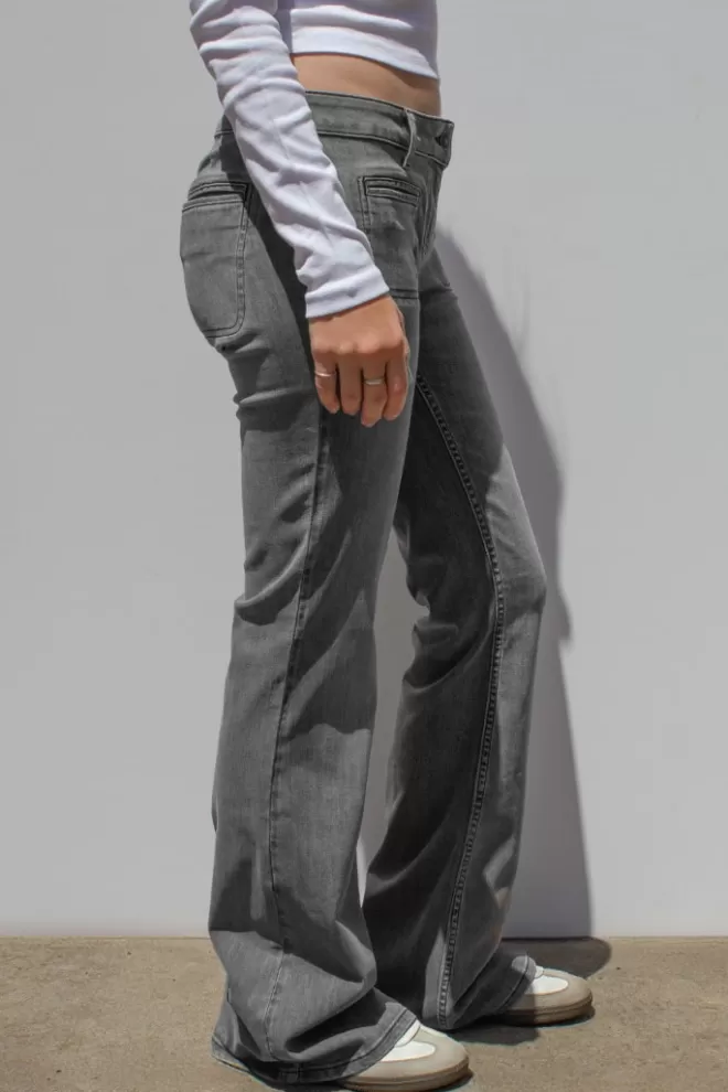 flare_jeans_with_front_pockets__collection___subdued_3.webp Denim*Subdued Flare jeans with front pockets | Collection 2023 |