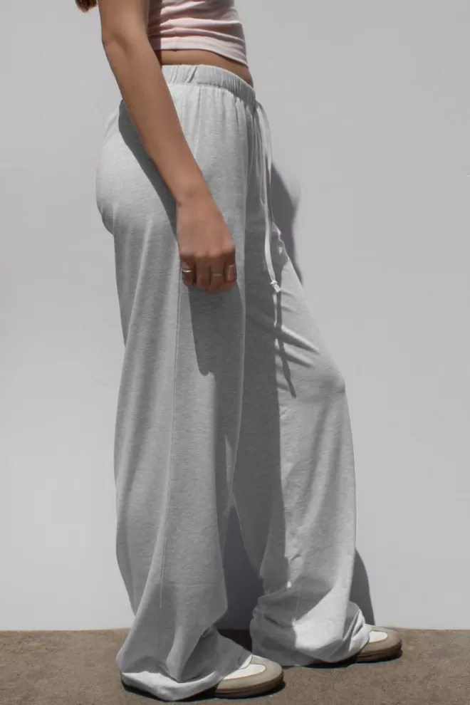 pantalon_jogging_jambe_large__collection___subdued_3.webp Pantalons*Subdued Pantalon jogging jambe large | Collection 2023 |